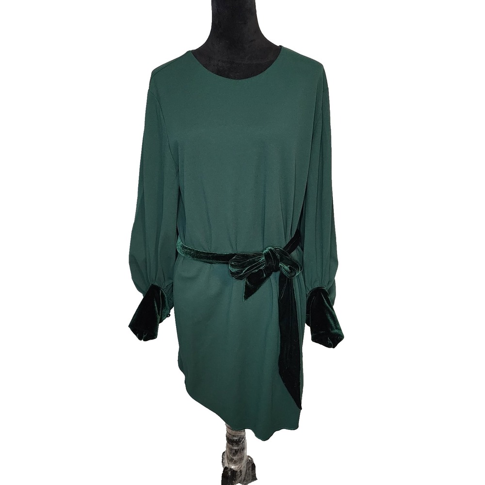 Belle Badgley Mischka Holly Dress 14 Green Crepe Bishop Sleeve Velvet Cuffs Belt
